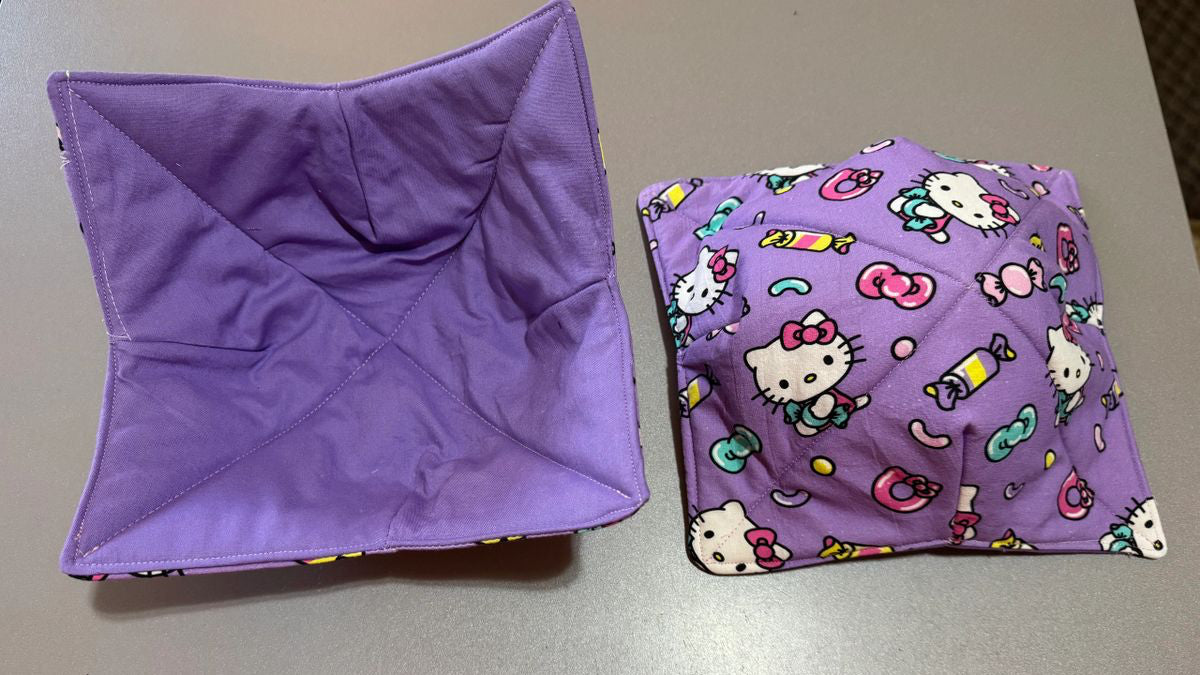 Hello Kitty Bowl Cozy – Microwave-Safe Fabric Bowl Holder