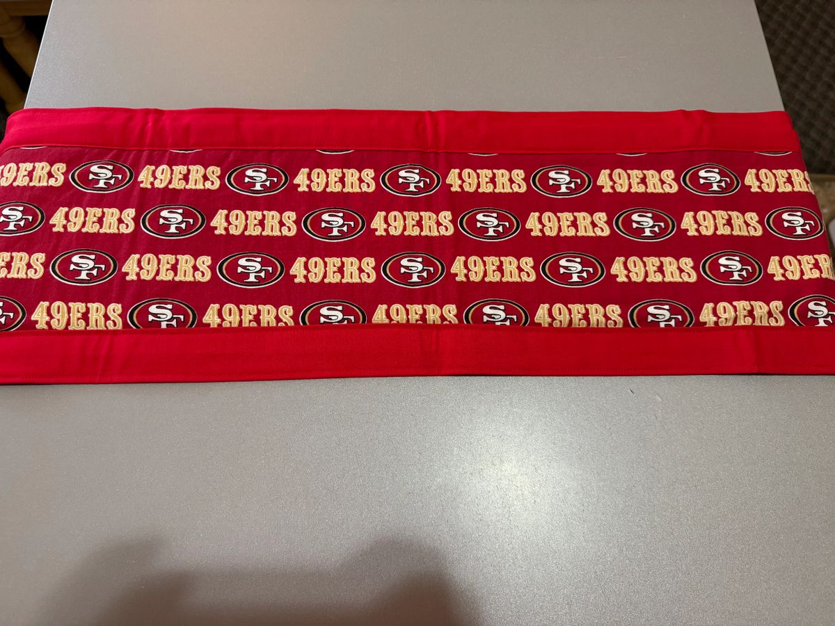 Table Runner (49ers)